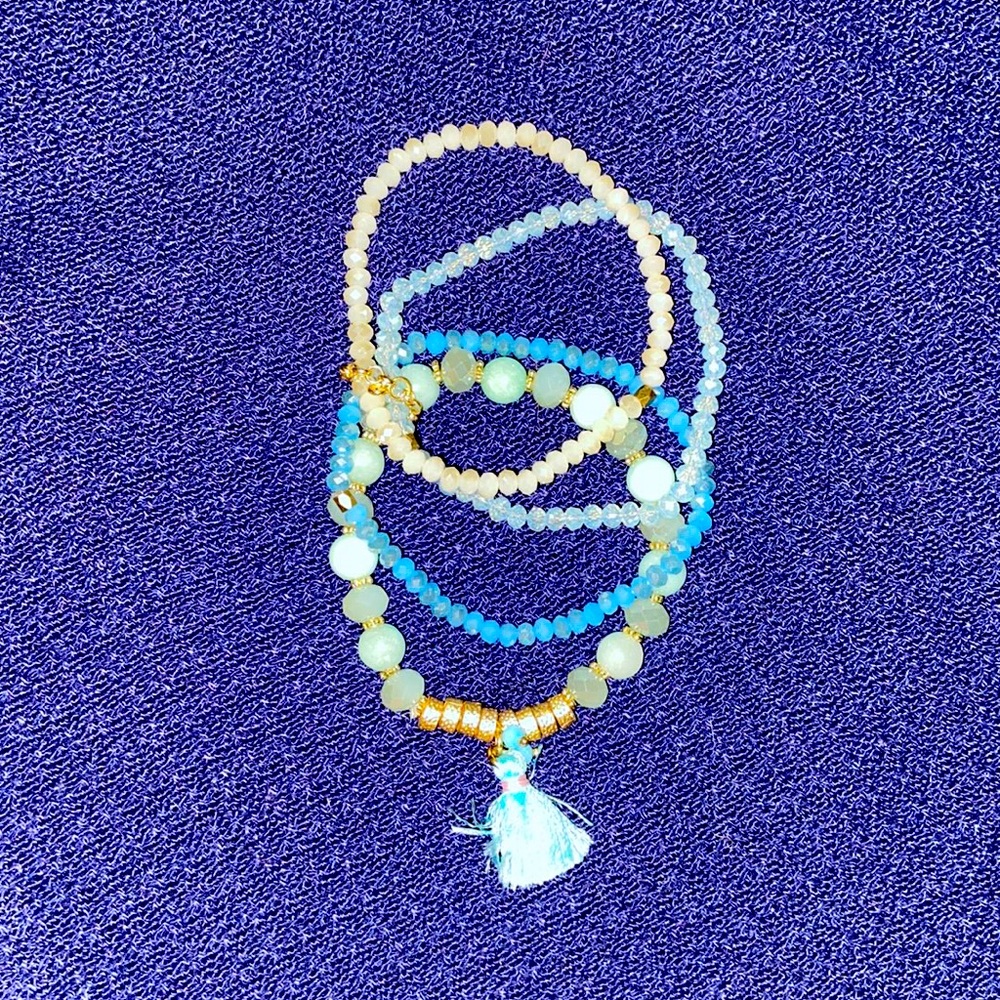 Bracelet:) - Picture 2 of 3